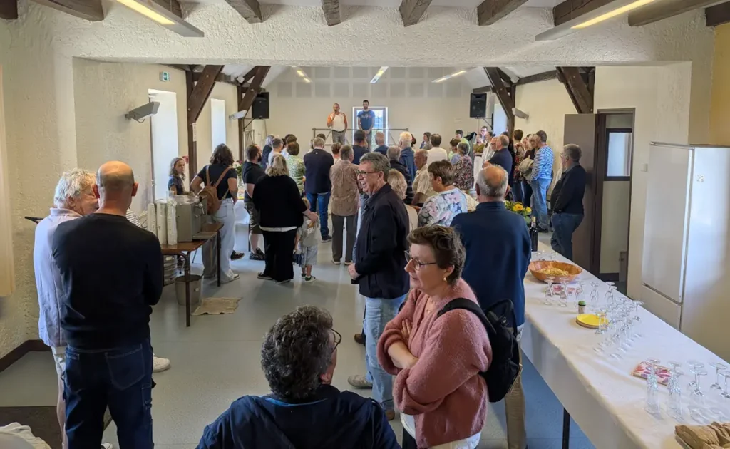 Pot des élus 2026 Photo du pot des élus dans la salle des fêtes